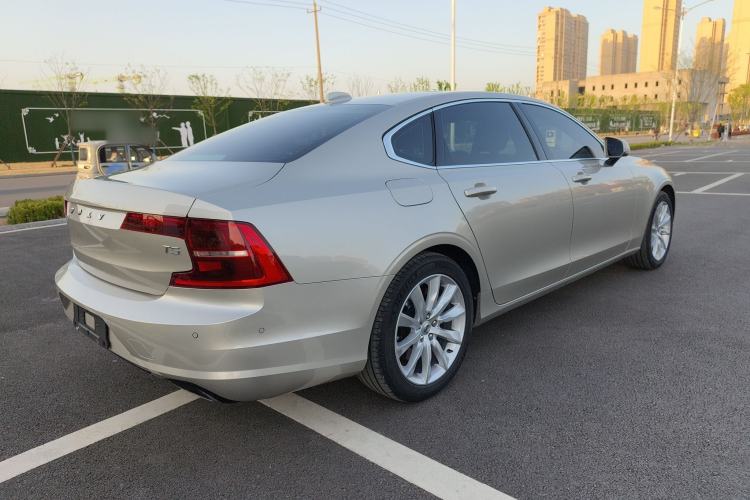 Used Volvo S90 2017 T5 Zhiyuan Edition Rear Right 45 Deg