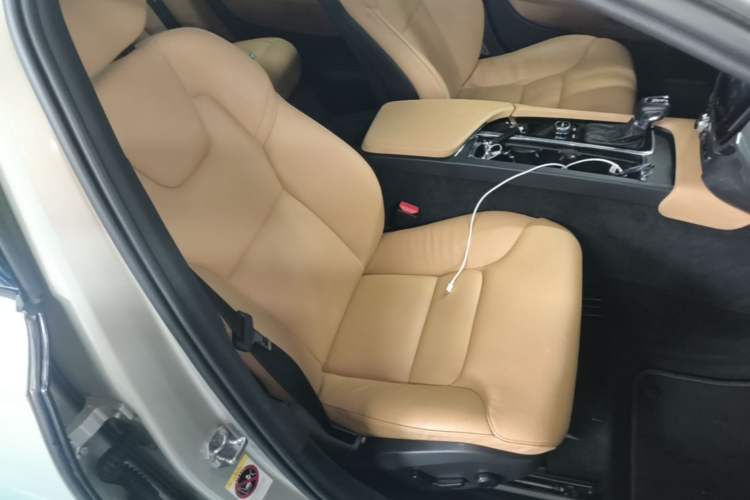 Used Volvo S90 2017 T4 Zhiyi Edition Right Front Seat