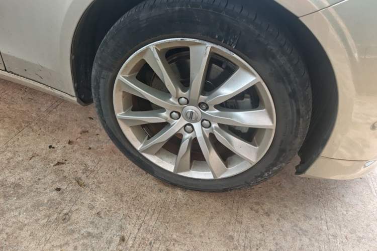 Used Volvo S90 2017 T5 Zhiyuan Edition Right Front Wheel Hub