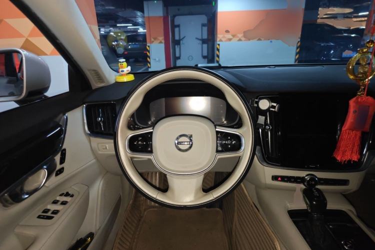 Used Volvo S90 2017 T4 Zhiyuan Edition Steering Wheel