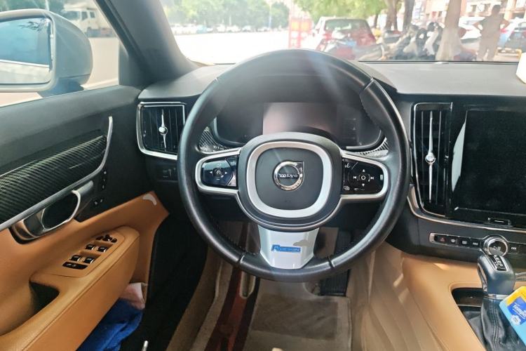 Used Volvo S90 2017 T5 Zhiyuan Edition Steering Wheel