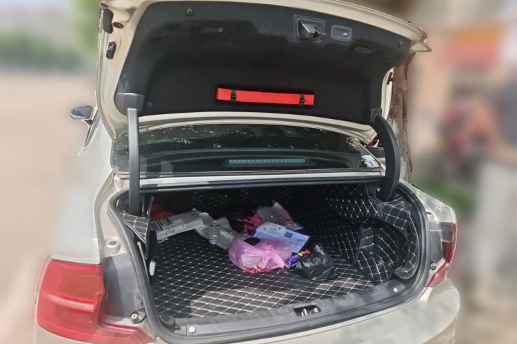 Used Volvo S90 2017 T5 Zhiyuan Edition Trunk