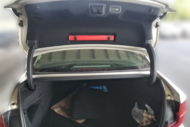 Used Volvo S90 2017 T5 Zhiyuan Edition Trunk