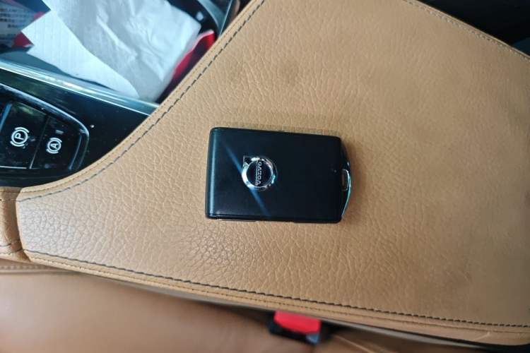 Used Volvo S90 2017 T5 Zhiyuan Edition Vehicle Key