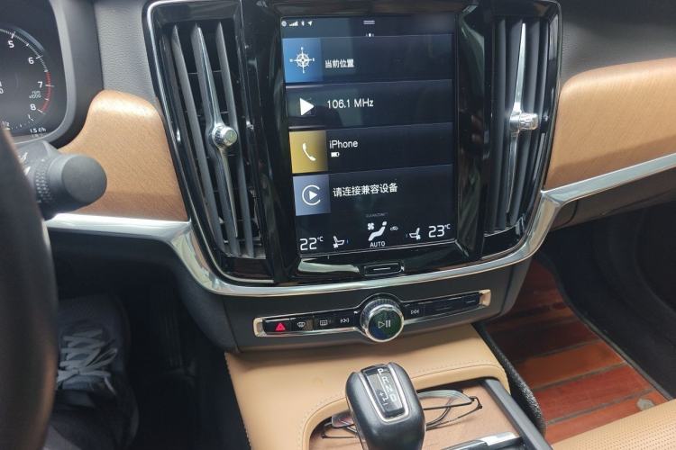Used Volvo S90 2018 T5 Prestige Edition Audio And AC Panel