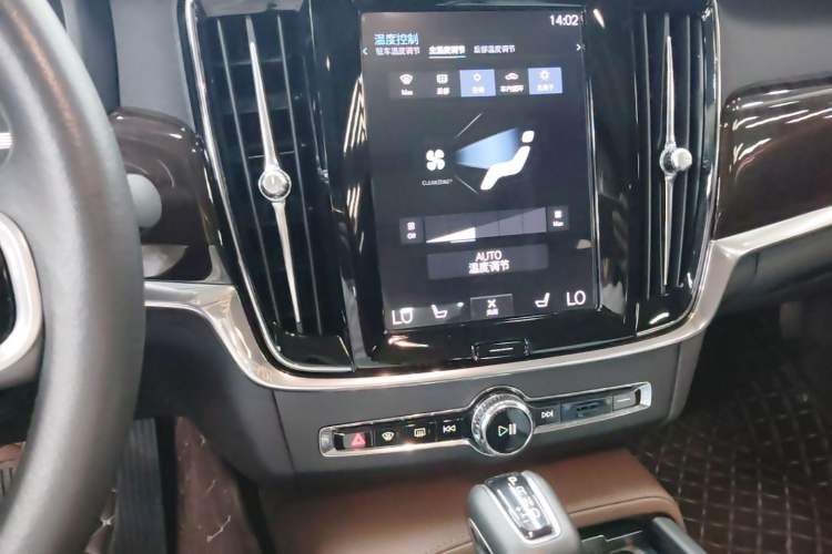Used Volvo S90 2018 T4 Zhiyuan Edition Audio And AC Panel