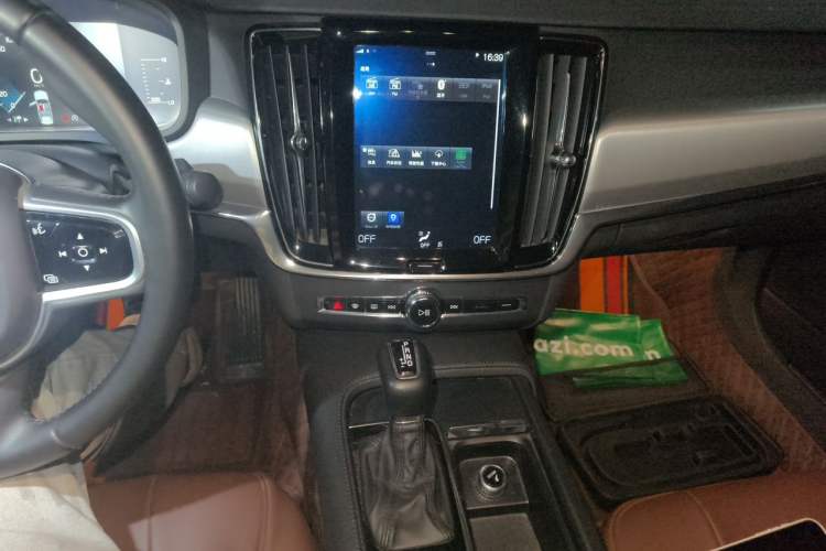 Used Volvo S90 2018 T4 Zhiyi Edition Audio And AC Panel