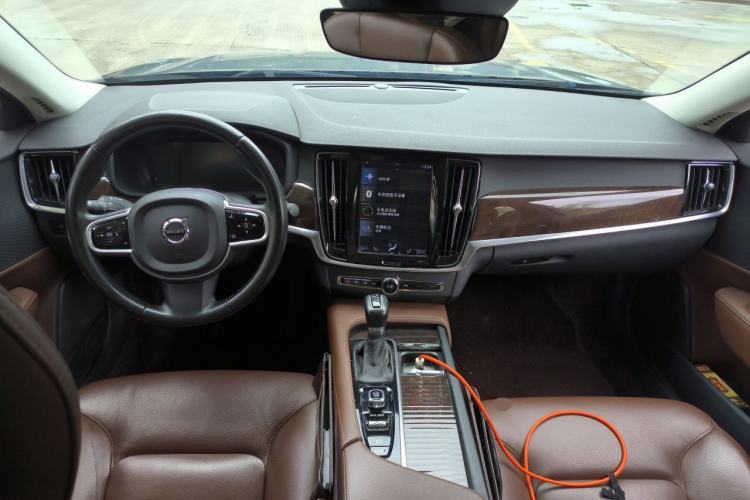Used Volvo S90 2018 T5 Zhiyuan Edition Center Console