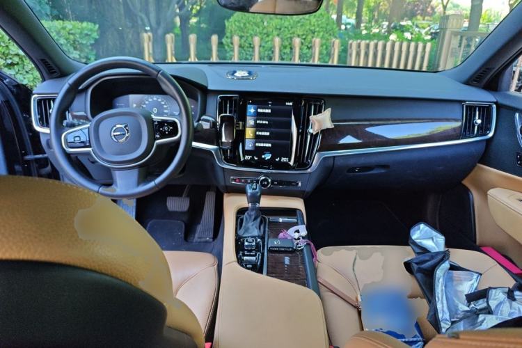 Used Volvo S90 2018 T4 Zhiyuan Edition Center Console