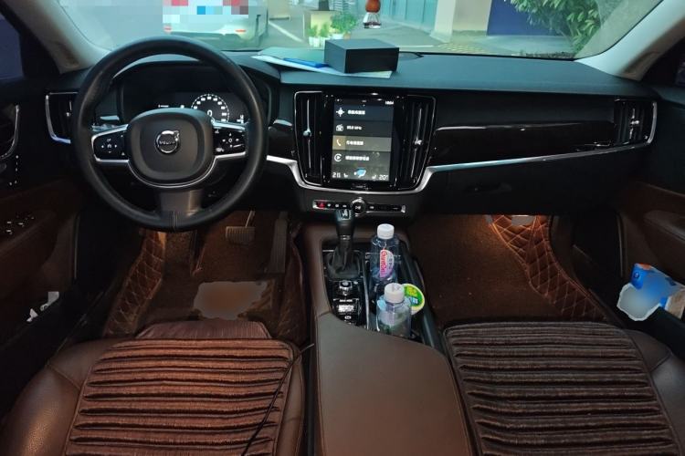 Used Volvo S90 2018 T4 Zhiyuan Edition Center Console