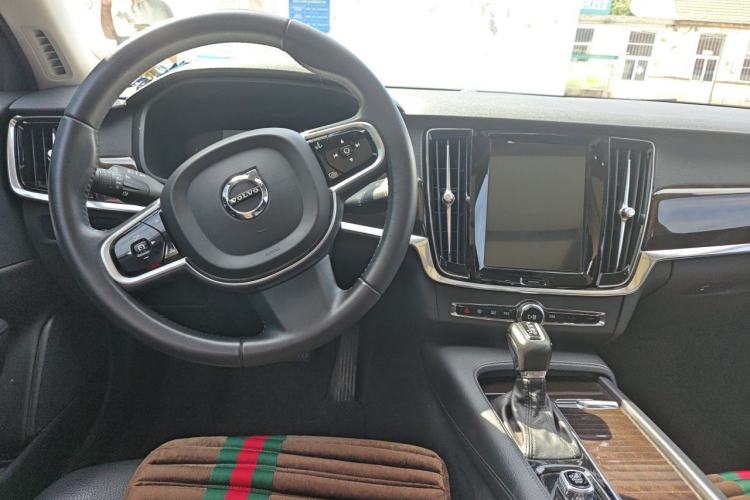 Used Volvo S90 2018 T4 Zhiyuan Edition Center Console