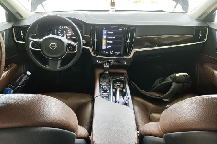 Used Volvo S90 2018 T4 Zhiyuan Edition Center Console