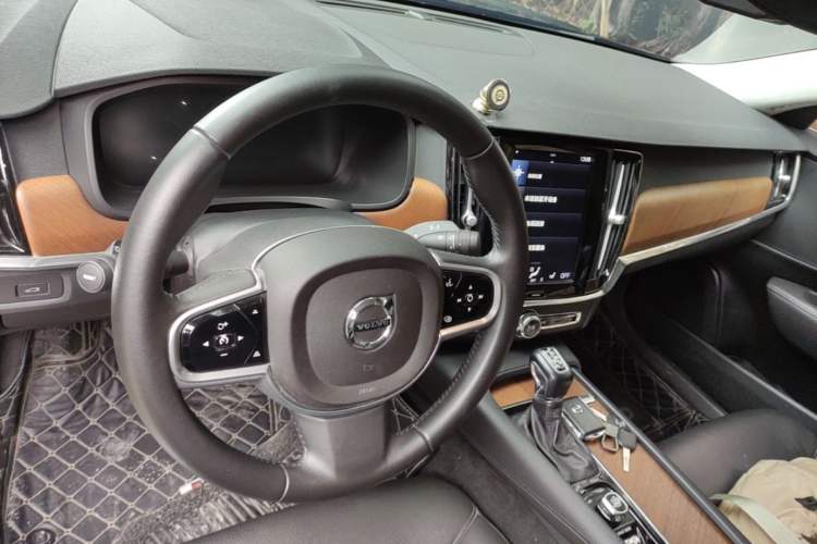 Used Volvo S90 2018 T5 Zhiya Edition Center Console