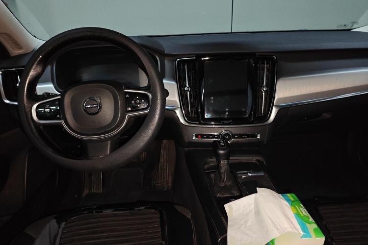 Used Volvo S90 2018 T4 Zhiyi Edition Center Console