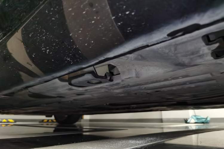 Used Volvo S90 2018 T5 Prestige Edition Chassis Rear Left