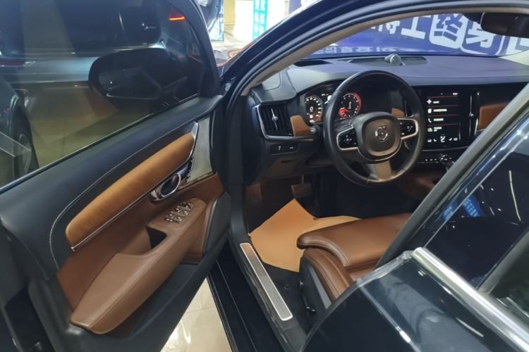 Used Volvo S90 2018 T5 Prestige Edition Driver Seat
