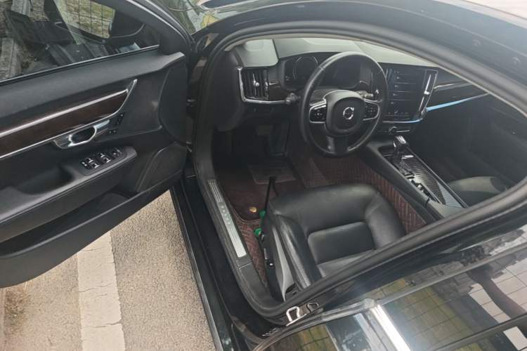 Used Volvo S90 2018 T4 Zhiyuan Edition Driver Seat