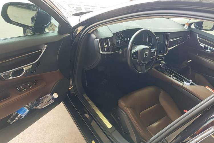 Used Volvo S90 2018 T4 Zhiyuan Edition Driver Seat