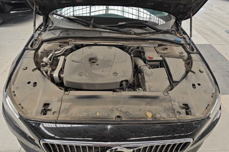 Used Volvo S90 2018 T4 Zhiyuan Edition Engine Bay