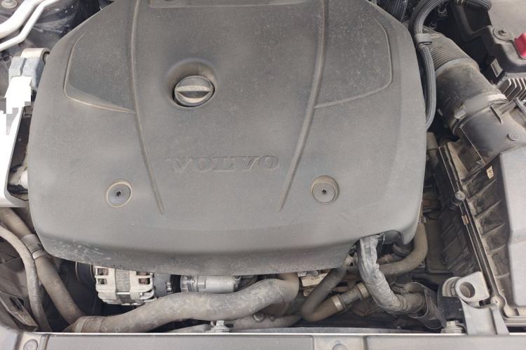Used Volvo S90 2018 T5 Prestige Edition Engine Bay
