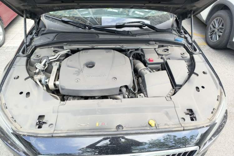 Used Volvo S90 2018 T4 Zhiyi Edition Engine Bay