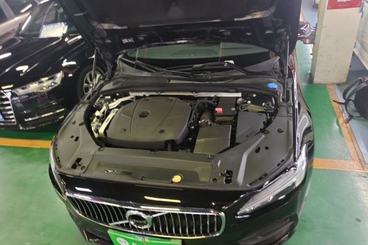 Used Volvo S90 2018 T4 Zhiyuan Edition Engine Bay