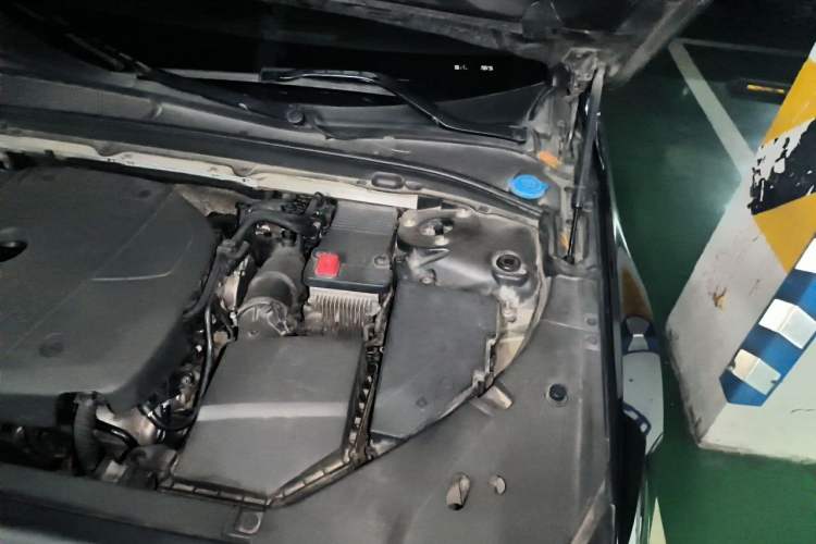 Used Volvo S90 2018 T4 Zhiyuan Edition Engine Bay Left