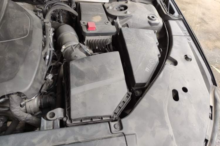 Used Volvo S90 2018 T5 Zhiya Edition Engine Bay Left