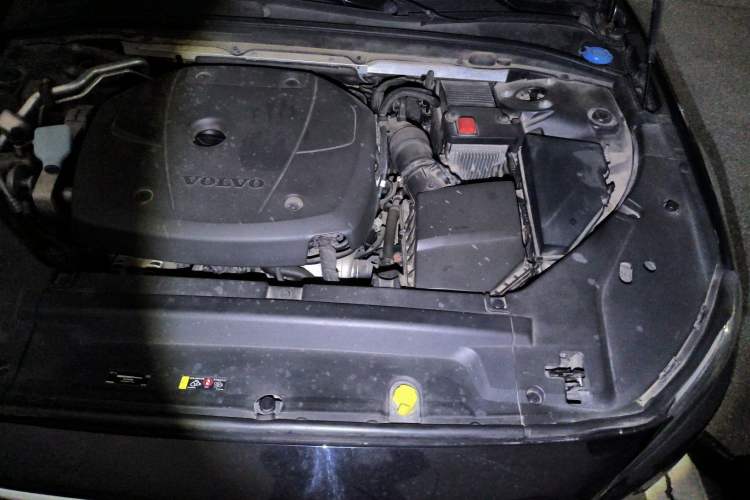 Used Volvo S90 2018 T5 Zhiyuan Edition Engine Bay Left