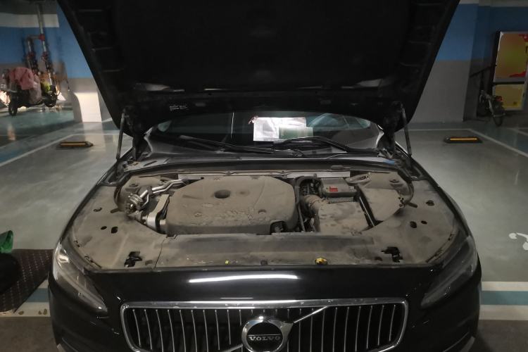 Used Volvo S90 2018 T4 Zhiyuan Edition Engine Bay