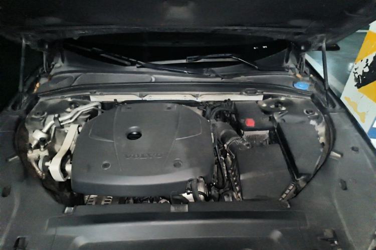 Used Volvo S90 2018 T4 Zhiyuan Edition Engine Bay