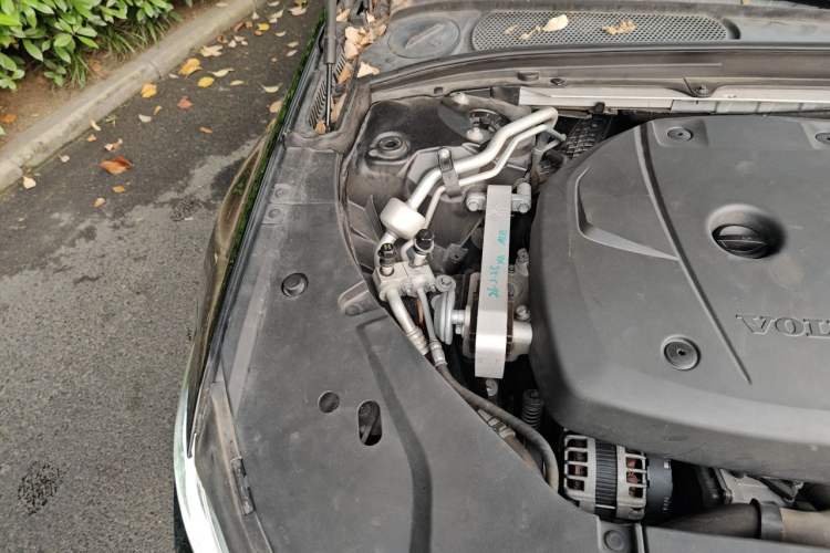 Used Volvo S90 2018 T4 Zhiyuan Edition Engine Bay Right