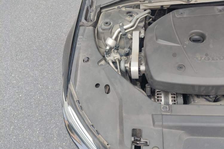 Used Volvo S90 2018 T5 Zhiya Edition Engine Bay Right