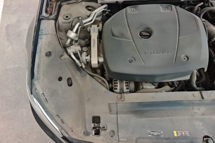 Used Volvo S90 2018 T4 Zhiyuan Edition Engine Bay Right