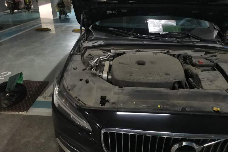 Used Volvo S90 2018 T4 Zhiyuan Edition Engine Bay Right
