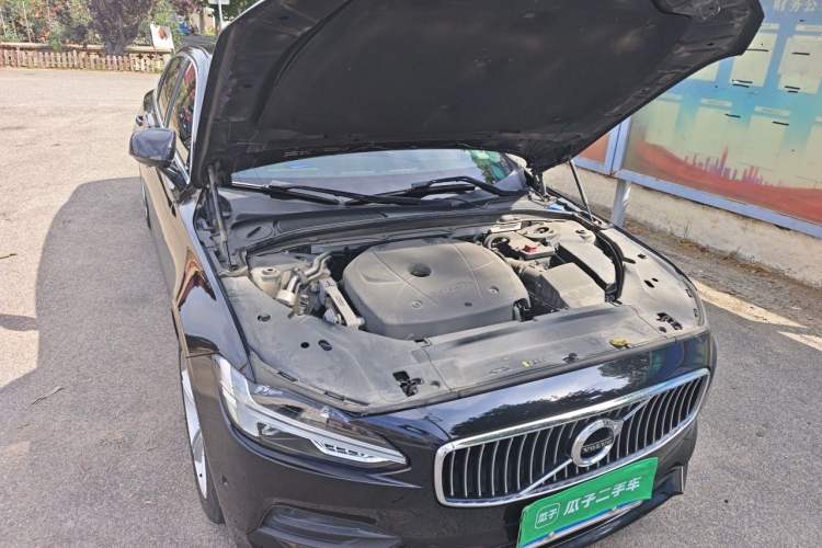 Used Volvo S90 2018 T4 Zhiyuan Edition Engine Bay Right