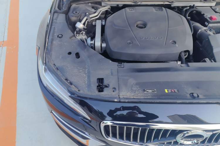 Used Volvo S90 2018 T5 Zhiyuan Edition Engine Bay Right