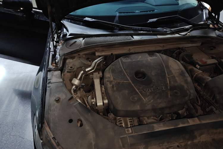 Used Volvo S90 2018 T4 Zhiyi Edition Engine Bay Right