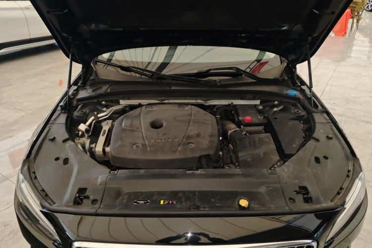 Used Volvo S90 2018 T5 Zhiyuan Edition Engine Bay