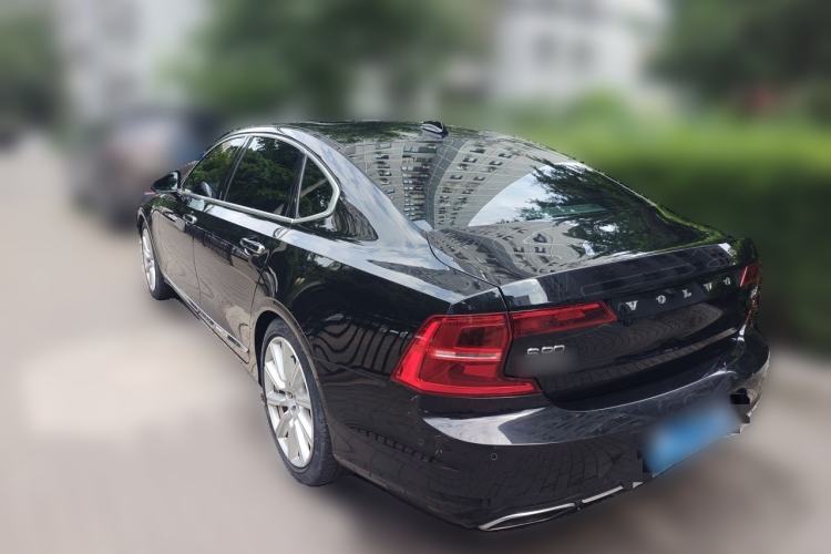 Used Volvo S90 2018 T5 Prestige Edition Exterior 3
