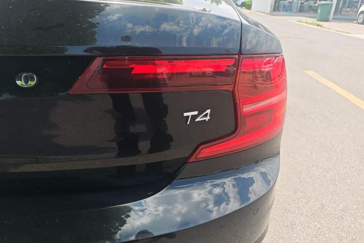 Used Volvo S90 2018 T4 Zhiyuan Edition Exterior 3