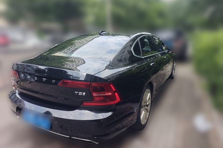 Used Volvo S90 2018 T5 Prestige Edition Exterior 5