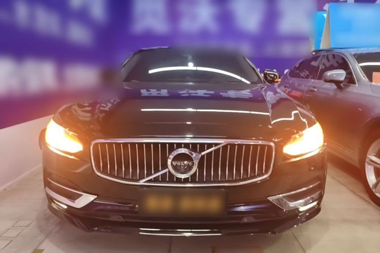 Used Volvo S90 2018 T5 Prestige Edition Front