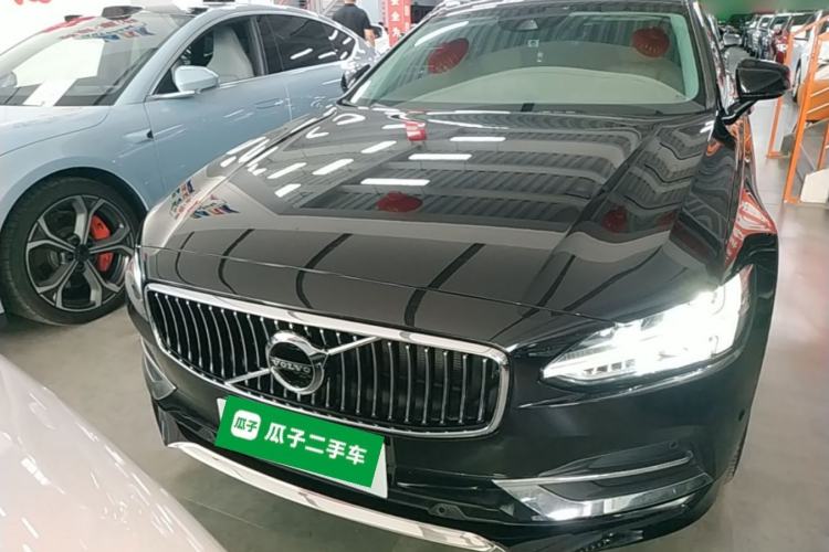 Used Volvo S90 2018 T4 Zhiyuan Edition Front