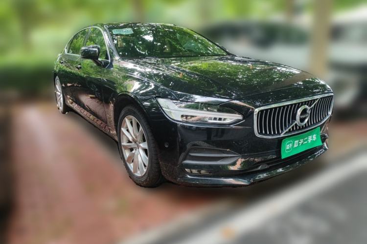 Used Volvo S90 2018 T5 Zhiyuan Edition Front Right 45 Deg