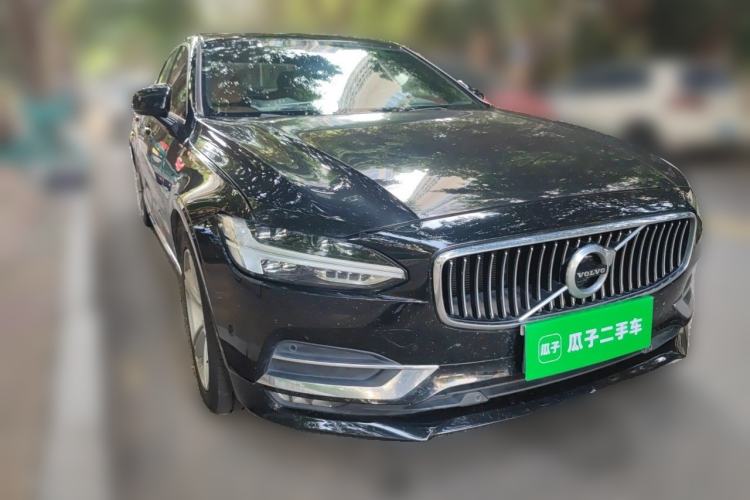 Used Volvo S90 2018 T4 Zhiyuan Edition Front Right 45 Deg