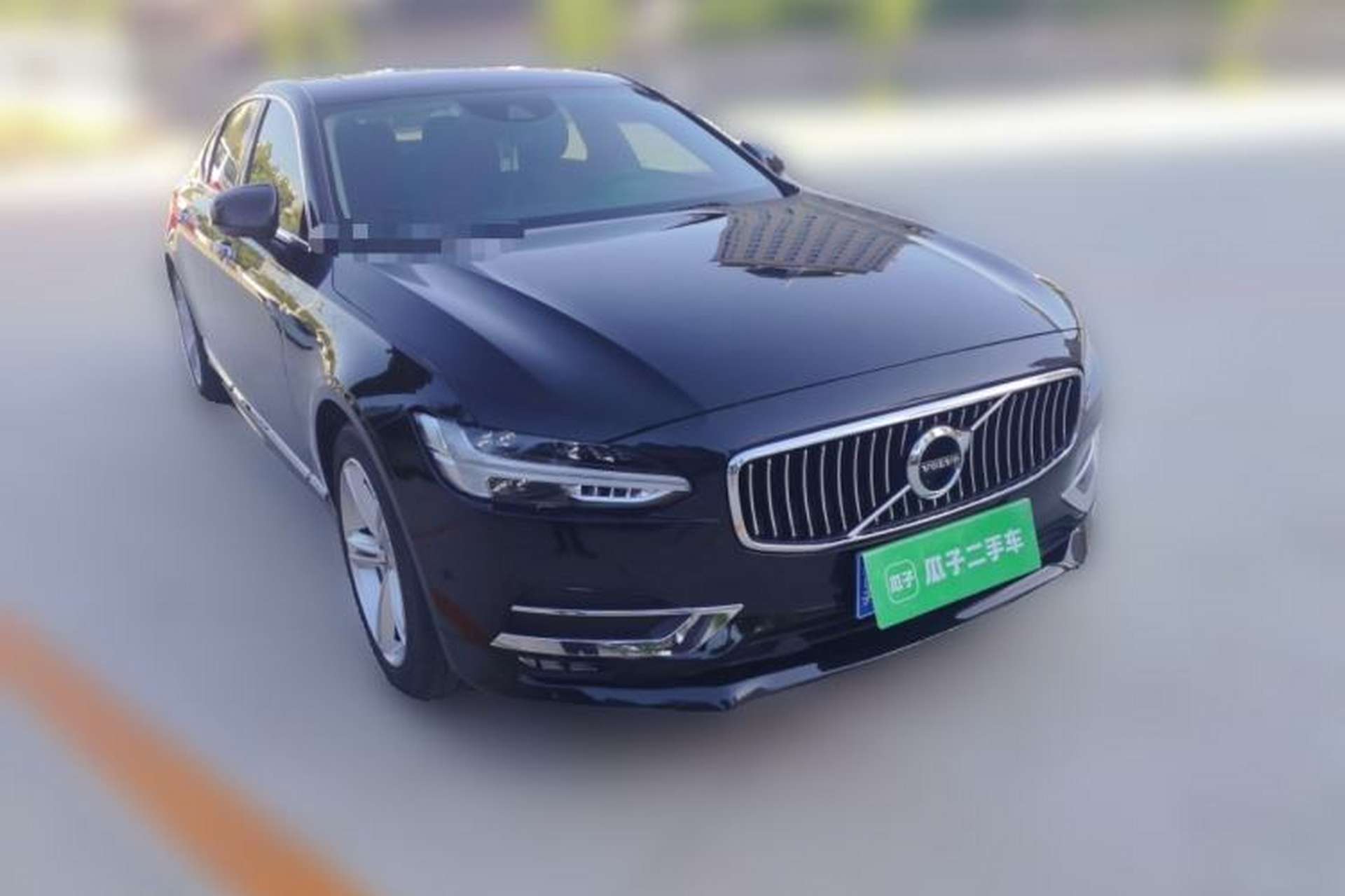 Used Volvo S90 2018 T5 Zhiyuan Edition Front Right 45 Deg