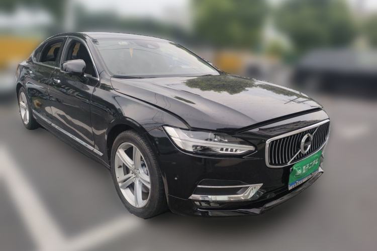 Used Volvo S90 2018 T5 Zhiya Edition Front Right 45 Deg