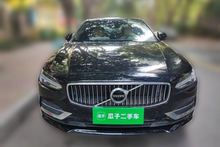 Used Volvo S90 2018 T4 Zhiyuan Edition Front