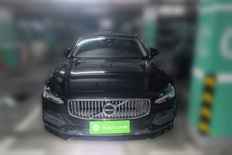 Used Volvo S90 2018 T4 Zhiyuan Edition Front